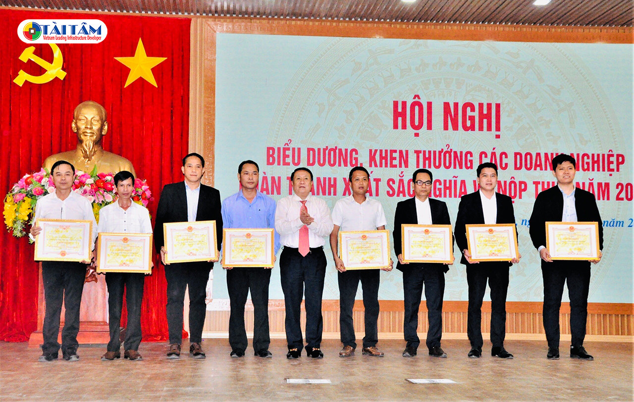 HAI CÔNG TY THÀNH VIÊN CỦA TẬP ĐOÀN TÀI TÂM ĐƯỢC UBND TỈNH QUẢNG TRỊ BIỂU DƯƠNG ĐÃ CÓ THÀNH TÍCH TRONG NGHĨA VỤ NỘP THUẾ NĂM 2022