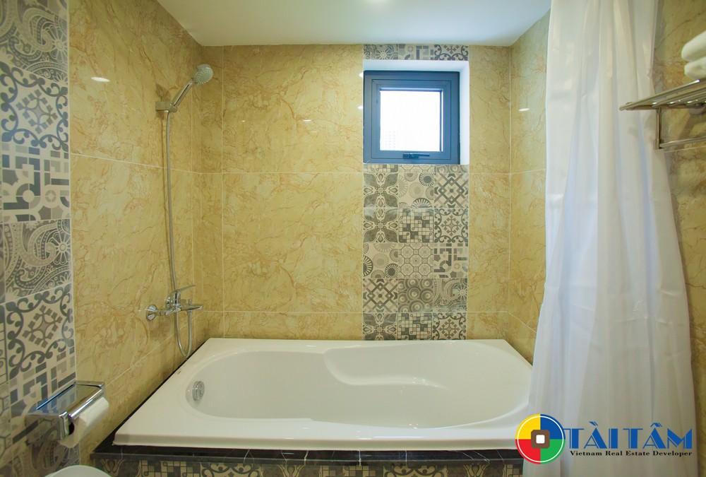 Phòng tắm tại 114 Xuân Diệu Tài Tâm Grand Spring Suites West Lake